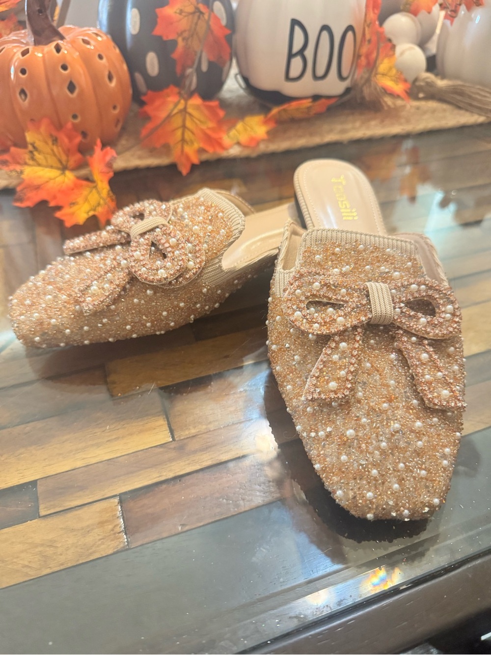 Pearl-Embellished Bow Mules in Champagne-Beige